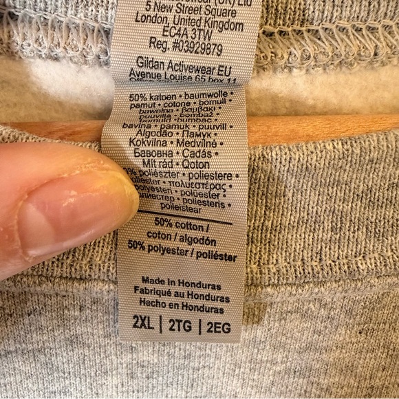 Gildan Gray Graphic Sweatshirt with Fun Design - Picture 6 of 6